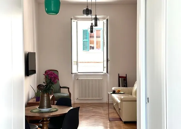 Bright House Apartament *